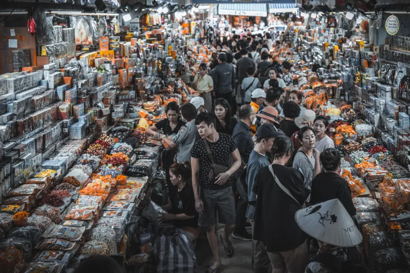 From Marrakech to Your Screen: How the Ancient Bazaar Spirit Came Home to Online Shopping
